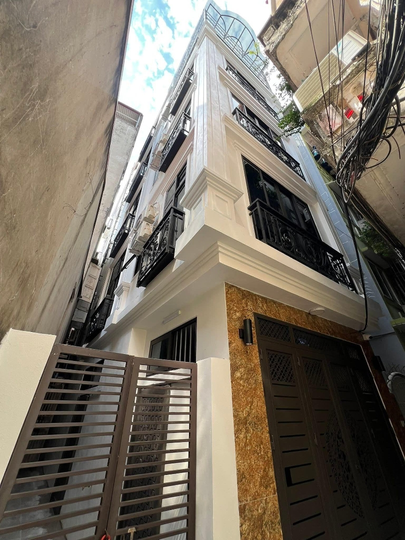 Chung Cư Mini Dòng Tiền - Phố Bạch Mai - Ngõ Quỳnh - Thanh Nhàn. Dt 60m X 5 Tầng Giá 14.8 Tỷ
