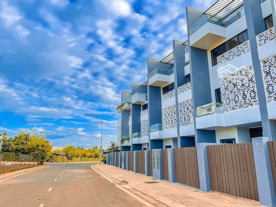 Chính Chủ Trung Nguyên Sẵn 4 Tầng Sd 400m2: Lh