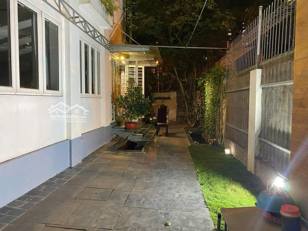 Cần Bán Biệt Thự Thành Thái Gần Công Viên Cầu Giấy, 268m2 Rẻ Nhất Cầu Giấy