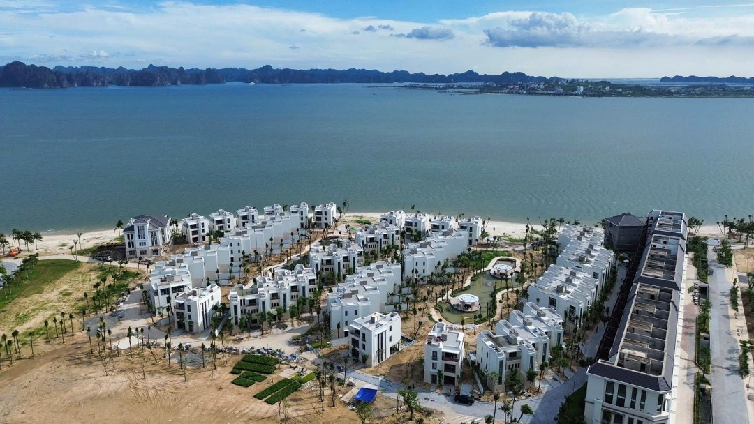Biệt Thự Mặt Biển Hạ Long, đất ở Lâu Dài, Có Bãi Biển Riêng, Mua Trực Tiếp Hàng Cdt: