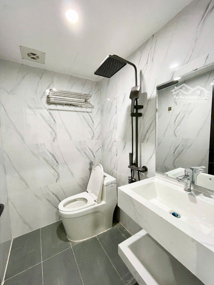 Gấp 45m2 Trần Hữu Tước - 7 Tầng Thang Máy - Nhà Mới Full Nội Thất - ô Tô đỗ Cổng - 9.9 Tỷ