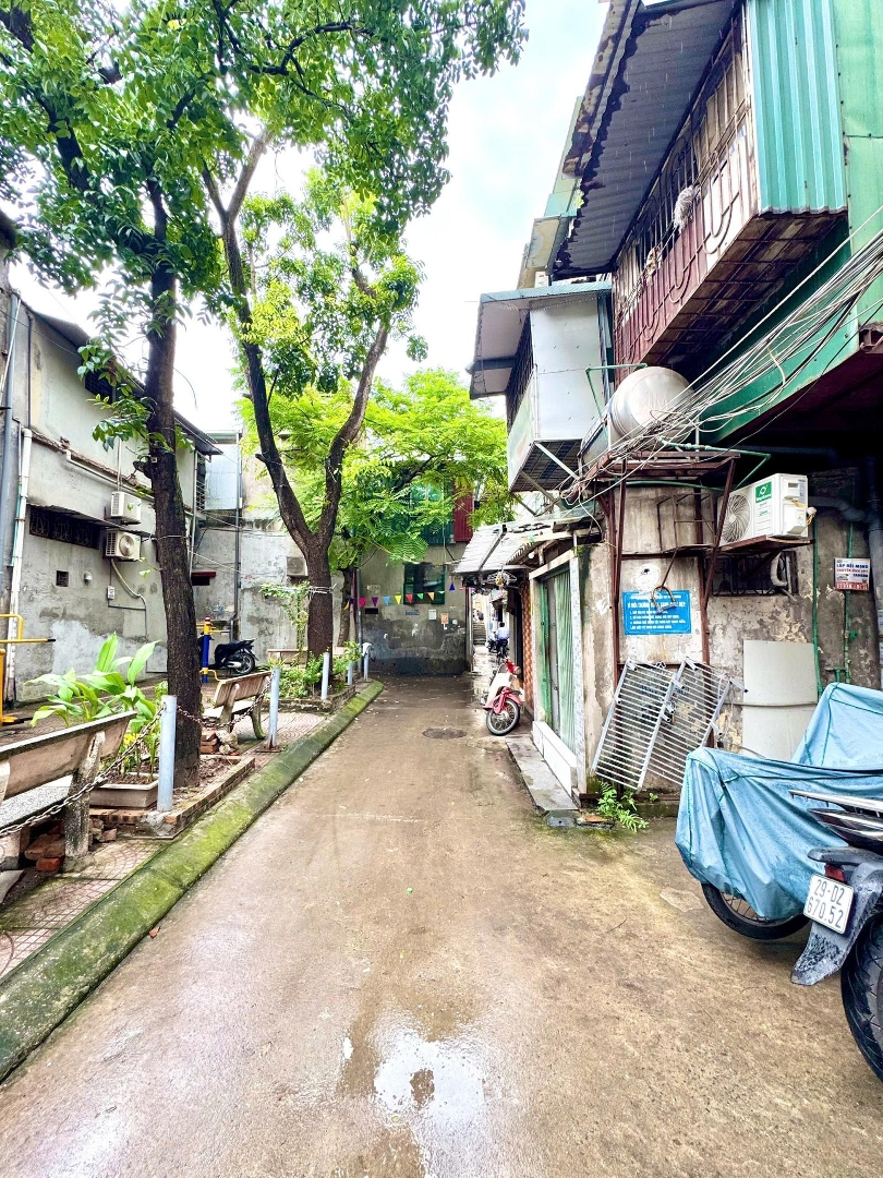 Chính Chủ Bán - Tập Thể - Kim Ngưu - Tầng 3 - 2 Pn - Ban Công Thoáng - View đẹp - Giá đầu Tư