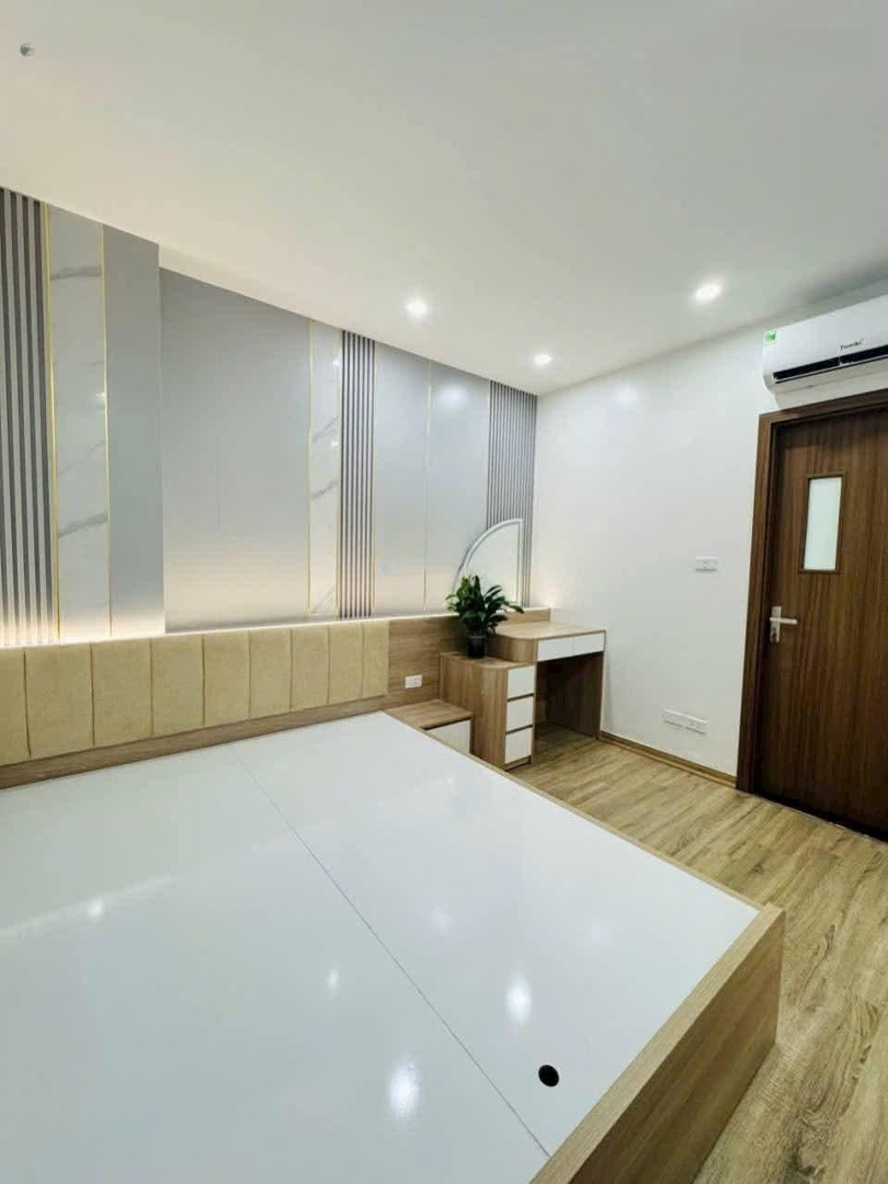 Bán Căn Hộ Lô Góc 109m², Nội Thất đẹp, Chung Cư Quân đội, Long Biên, Hà Nội, 5.29tỷ