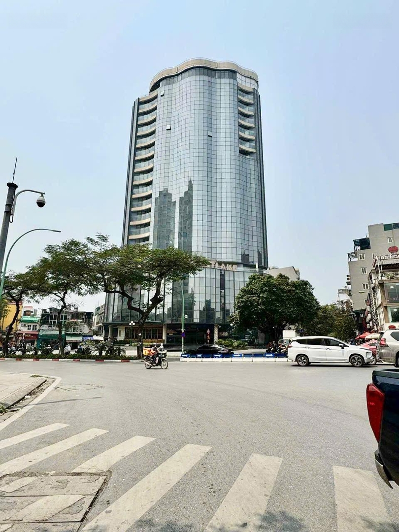 Tây Hồ-mặt Ngõ-dân Xây-gần ô Tô- Full Nội Thất- Chỉ 12,5 Tỷ Sở Hữu 4 Tầng Nghi Tàm