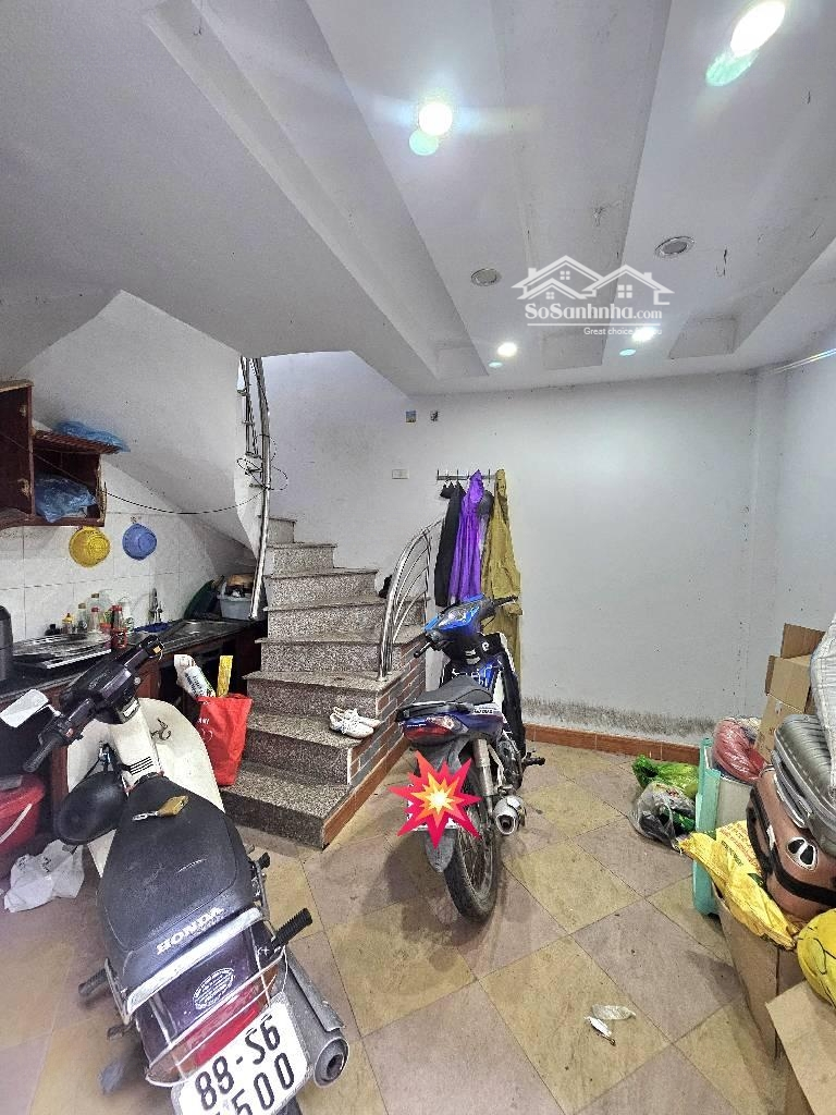 Chỉ 3 Tỷ Có Nhà 5 Tầng Trung Tâm Hoàng Mai, Vị Trí đẹp, Vài Bước Ra Phố Tam Trinh