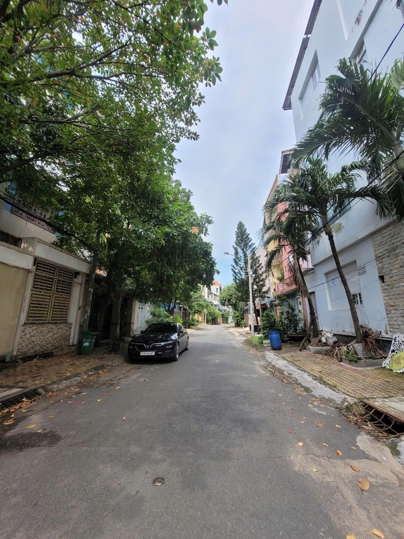 Bán Nhà Riêng đường Số 7 - Linh Trung - 140m2 - Hẻm Xe Hơi