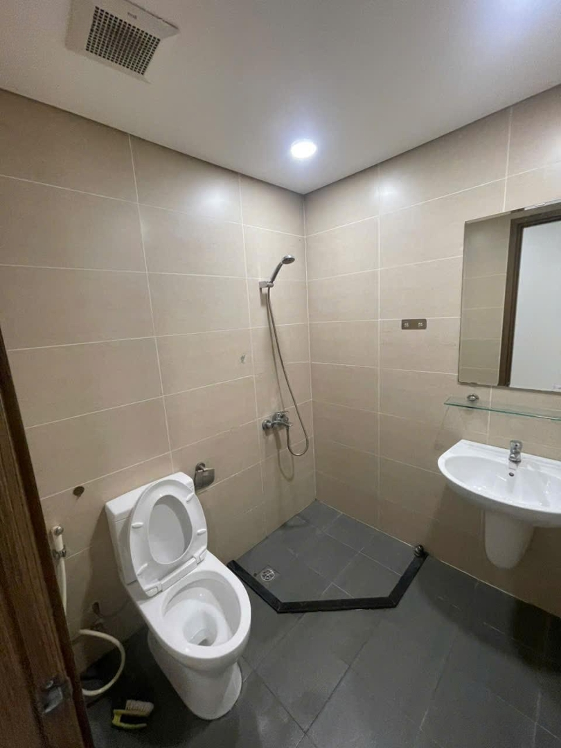 Bán Căn Hộ 93m2, Tòa Dv4 , 3 Ngủ Chung Cư Rose Town, 79 Ngọc Hồi, Yên Sở. Tòa Nhag đang Làm Sổ
