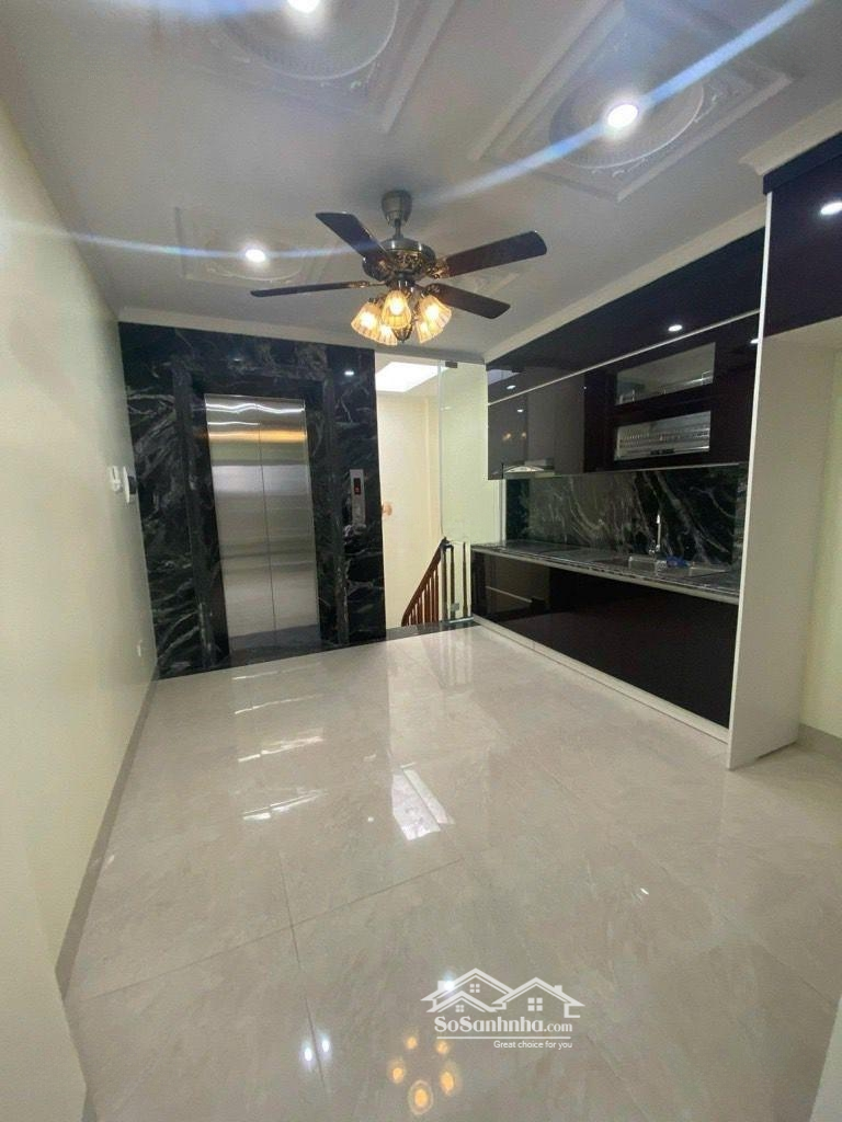 Ngay Kđt Việt Hưng 38 M2 6 Tầng Thang Máy Nhỉnh 10 Tỷ Oto Tránh, Oto 7 Chỗ Vào Nhà , Lô Góc