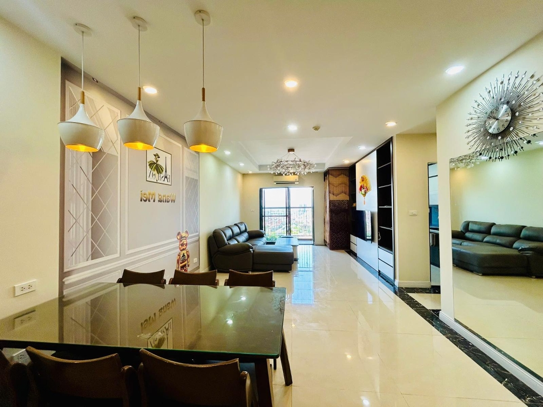 Căn Hộ Chung Cư Goldsilk Complex, 120m2(3n3vs). Tầng Trung đẹp, để Lại Full Nội Thất. Giá Tốt