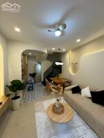 Trường Sa Phú Nhuận 28m², nhà đẹp 5 tầng, Ở ngay, full công năng, giá chỉ 7.85 tỷ.