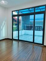 Bán nhà 4 ngõ Hoàng Văn Thái 4 tầng ô tô vào nhà 18 tỷ