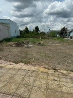 chính chủ cần tiền gấp bán đất mt ql60, phú cần, tiểu cần, trà vinh 120m2 gần chợ tiểu cần