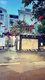 Chính chủ cần bán biệt thự KĐT Trung Văn ,Nam Từ Liêm ,Hà Nội , dt 105m2 x4,5 tầng nhà đẹp