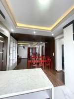 bán chung cư sao nghệ, 2 căn đập thông. dt 134m2, 4pn, 2wc. cửa hướng nam mát mẻ. liên hệ xem nhà.