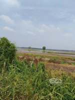 giảm 1 tỷ còn 22 tỷ mt ql22b. 6000m2 mt suối 1800 thổ cư .ngang 35 x 60m.tiện xây nhà xưởng chdv