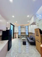 bán nhà đẹp vào ở ngay trên đường bến vân đồn