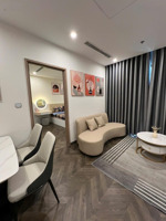 cần bán căn 1pn+1 vin bắc giang full đồ,sẵn sổ,sẵn hợp đồng thuê view công viên,tầng trung.