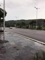 bán gấp ô đất 695m2 mặt đường quốc lộ 18 hà khẩu hạ long