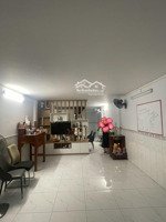 bán nhà hxh đường phạm văn bạch, dt 68m2, 3pn 2wc pk bếp, nhỉnh 8 tỷ.