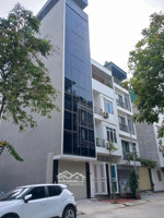 #kiếnhưng #hàđông phân lô vỉa hè #ôtô tránh đỗ ngày đêm 50m/7t thang máy, chủ xây tâm huyết để lại