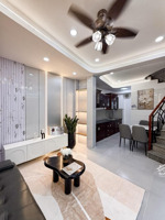 nhà đẹp hơn 5tỷ - nguyễn đình chính 3 tầng, 65m2 sàn 3 phòng mới đẹp.