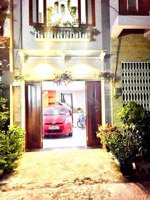 hiếm 6.2 tỷ hxh nguyễn văn khối 4 tầng 5pn shr ngay cv làng hoa