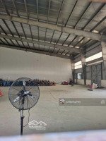 cho thuê kho xưởng tại kinh môn hải dương, dt 1.500m2, có pccc, sx đa ngành, bàn giao ngay