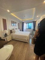 cho thuê nhà mp cửa bắc, dt 150mx14t,mt7m, 40p khép kín, ưu tiên khách sạn, 400tr. lh 