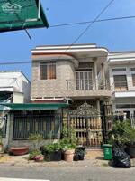 NHÀ 1 TRỆT 1 LẦU GIÁP PHƯỜNG 1 VĨNH LONG