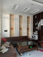 bán nhà 3 tầng sau nhà mặt đường tại vườn hoa chéo kiến an