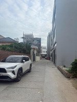 bán nhà 4tầng có thang máy full nội thất.giá 8tỷ