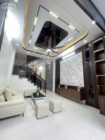 BÁN NHÀ SIÊU ĐẸP 3.38 TỶ 3 TẦNG 56M2 Ô TÔ ĐỖ CỬA NGÕ GIẢI PHÓNG