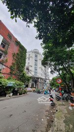 hàng hiếm. bán nhà 4 tầng ngang khủng, mặt tiền trung tâm q.10 giá tốt