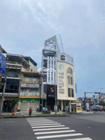 quá rẽ 350tr/m2 cho mt trần hưng đạo p1-q5. dt: 4,6x22m. nở hậu 9m. kc: 3 tầng kiên cố . giá 55 tỷ