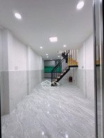 trung tâm quận 6 - hậu giang- 24m2 - nhà 2 tầng- hẻm 3m2 thông tứ tung- chỉ 3.25 tỷ tl