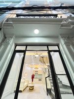 nhà 3,5 tầng 3 ngủ 3 wc , ô tô đỗ cách 50m( rộng)-giá thoả thuận