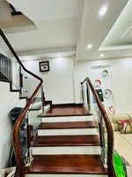 bán nhà hoàn kiếm 70m - dân trí cao ,nhà thoáng sáng , bố mẹ nghỉ ngơi tuổi già, mấy bước ra phố.