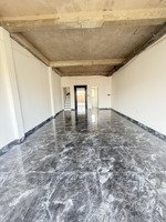 cho thuê nhà mặt đường lạch tray vị trí đẹp 5 tầng thang máy thiết kế thông sàn -70m; mặt tiền: 5m