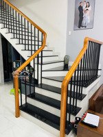 bán nhà đẹp vị trí sát lô góc tiện ích đầy đủ. cách cầu cẩm lệ chỉ 200m, cách trung tâm thà