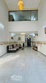 mặt tiền đường kinh doanh quận 11 - giáp quận 10 - sân rộng để xe thoải mái - 58m2 - 5 tầng