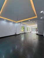 nhà vị trí đắc địa 2 mặt thoáng, vừa ở vừa kinh doanh giá chỉ 13 tỷ