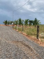 chính chủ cần bán đất gần sân bay phan thiết(thung lũng sân bay) xã hàm đức