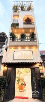 bán gấp nhà 68,8m2 đường bến vân đồn - quận 4. giá ngộp 4 tỷ 270, cho thuê 24tr. gần cầu ông lãnh