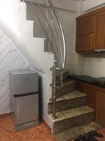 chính chủ cho thuê nhà phố hàng lược. nội thất đầy đủ, dọn vào ở luôn.