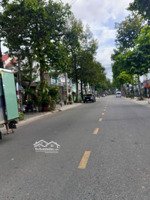 nhà 2 mặt tiền đường bùi văn bình, vị trí kinh doanh, ngay chợ. giá rẻ. 