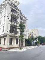 phân lô - quân đội lạc long quân - sát lottemart - 100m x 5 tầng thang máy - 36 tỷ