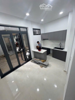 nhà đẹp hẻm xe hơi 3 tầng 2 phòng ngủ