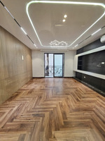 bán nhà phố giảng võ, quận đống đa. 50m2x6t thang máy, gara oto, kinh doanh. giá 22,8tỷ. sổ vuông.