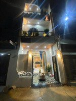 tôi chính chủ cần bán nhà đẹp 3 tầng kiệt 408 tôn đức thắng, kiệt 4m , phường hòa minh, liên chiểu