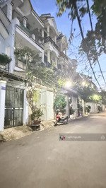 21tr/m2 quỹ đất nở hậu 1053m2 ngang 27m cách mặt tiền đường đình phong phú 200m thu nhập 40tr/tháng